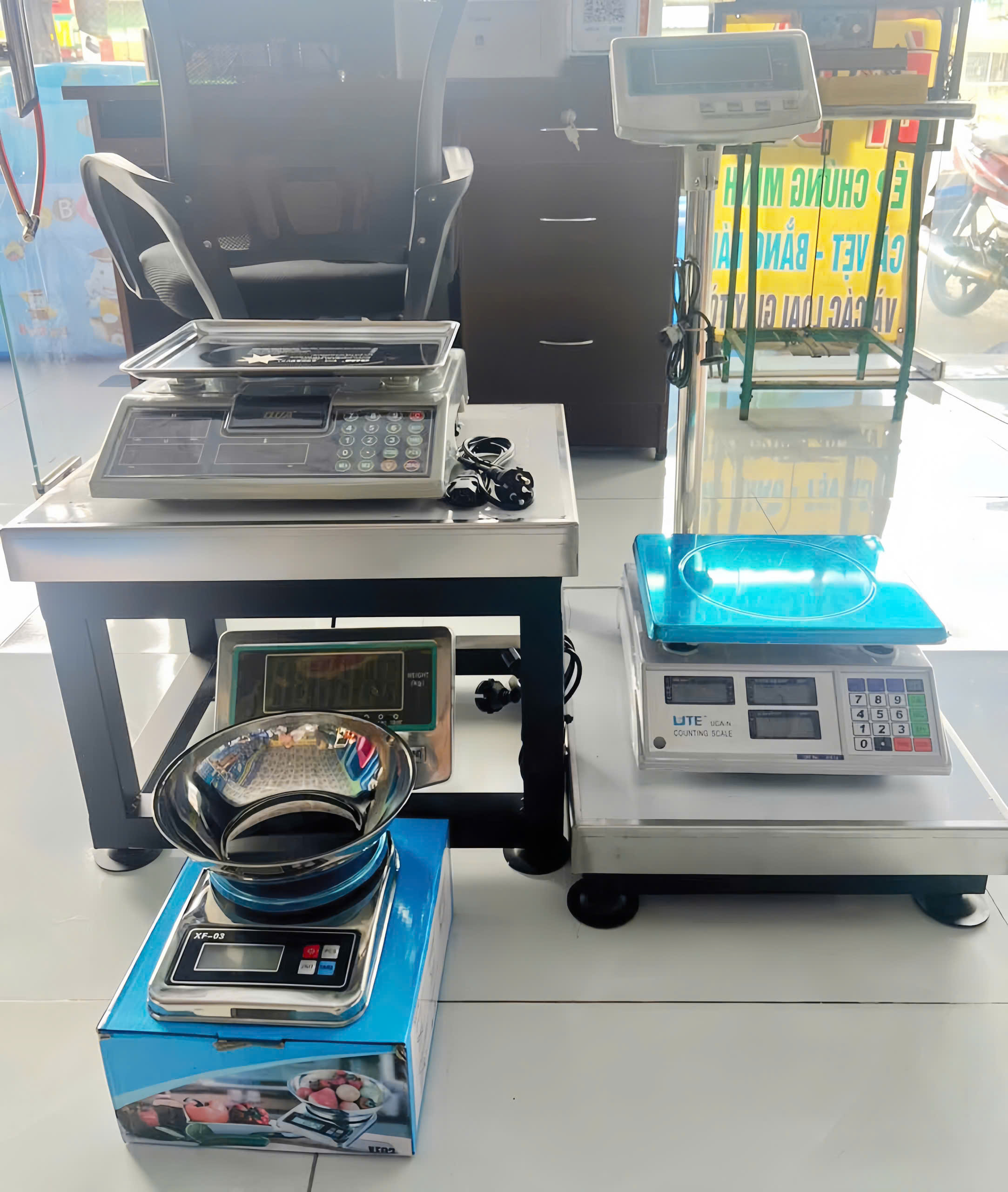 Cân Điện Tử Và Cân Đồng Hồ Nhơn Hòa Cổng Xanh